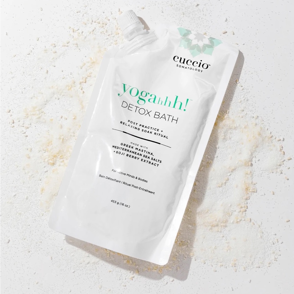 Cuccio Yogahhhh! Detox Bath relaxing bath soak
